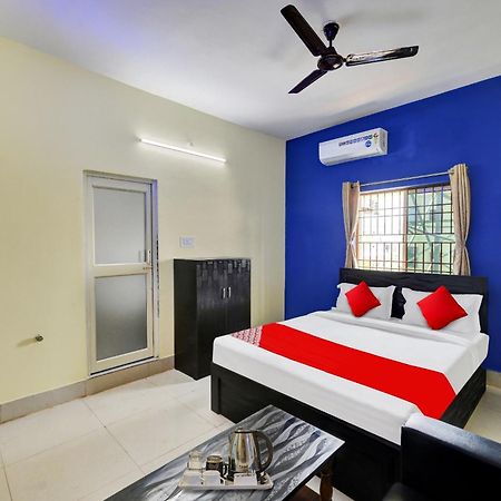 Oyo Flagship 81058 Royal Regalia Hotell Bhubaneswar Exteriör bild