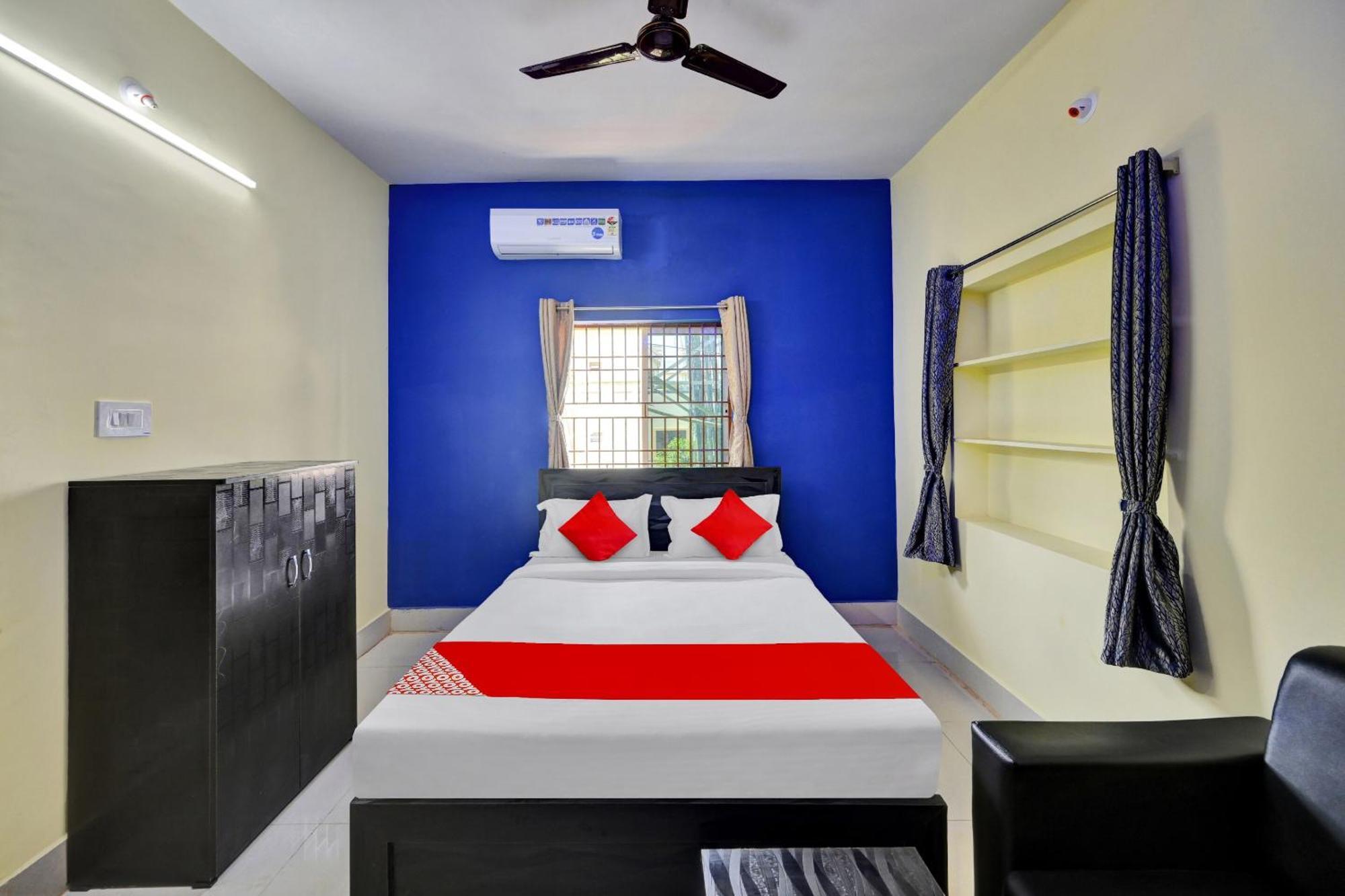 Oyo Flagship 81058 Royal Regalia Hotell Bhubaneswar Exteriör bild