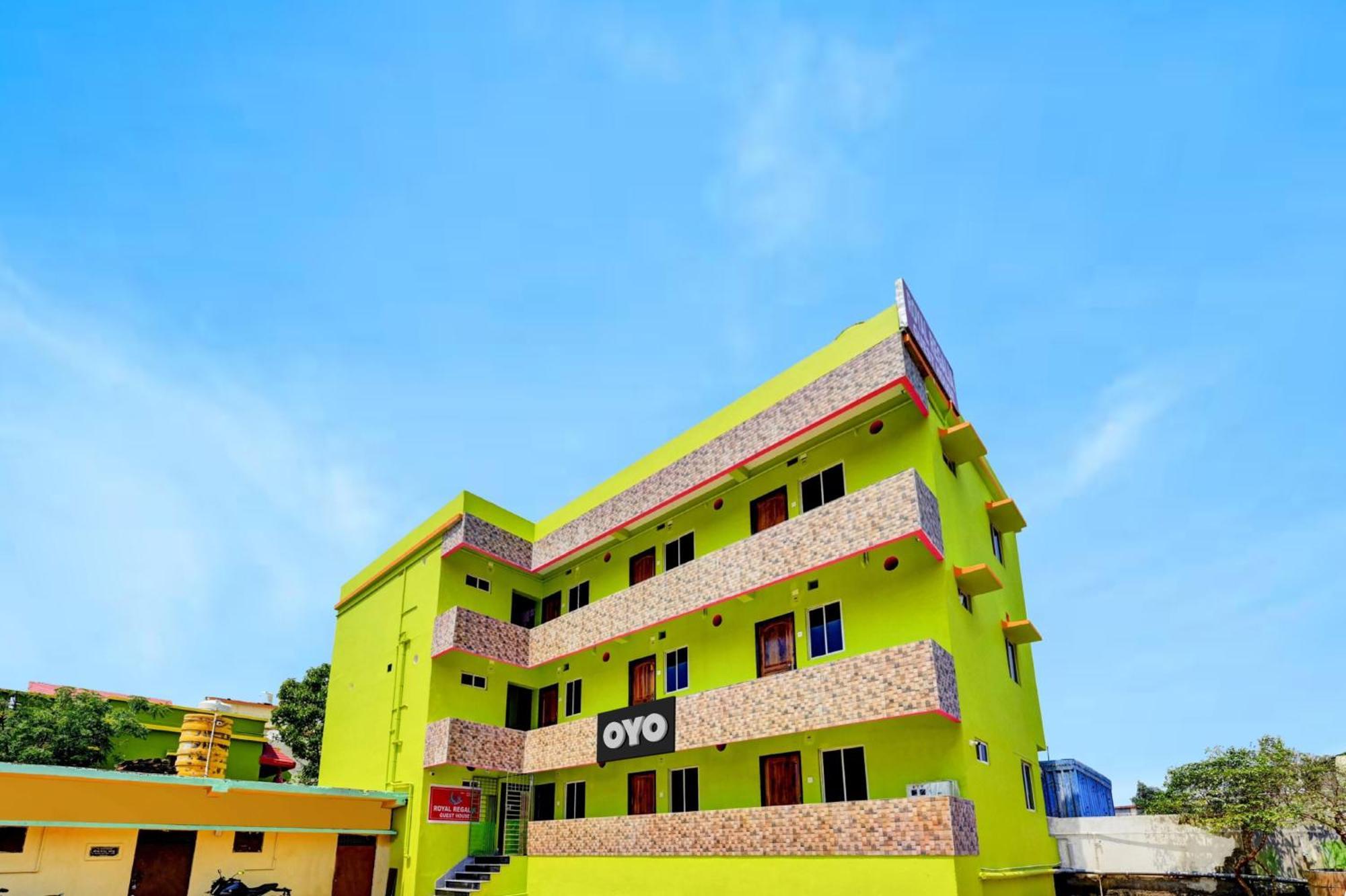Oyo Flagship 81058 Royal Regalia Hotell Bhubaneswar Exteriör bild