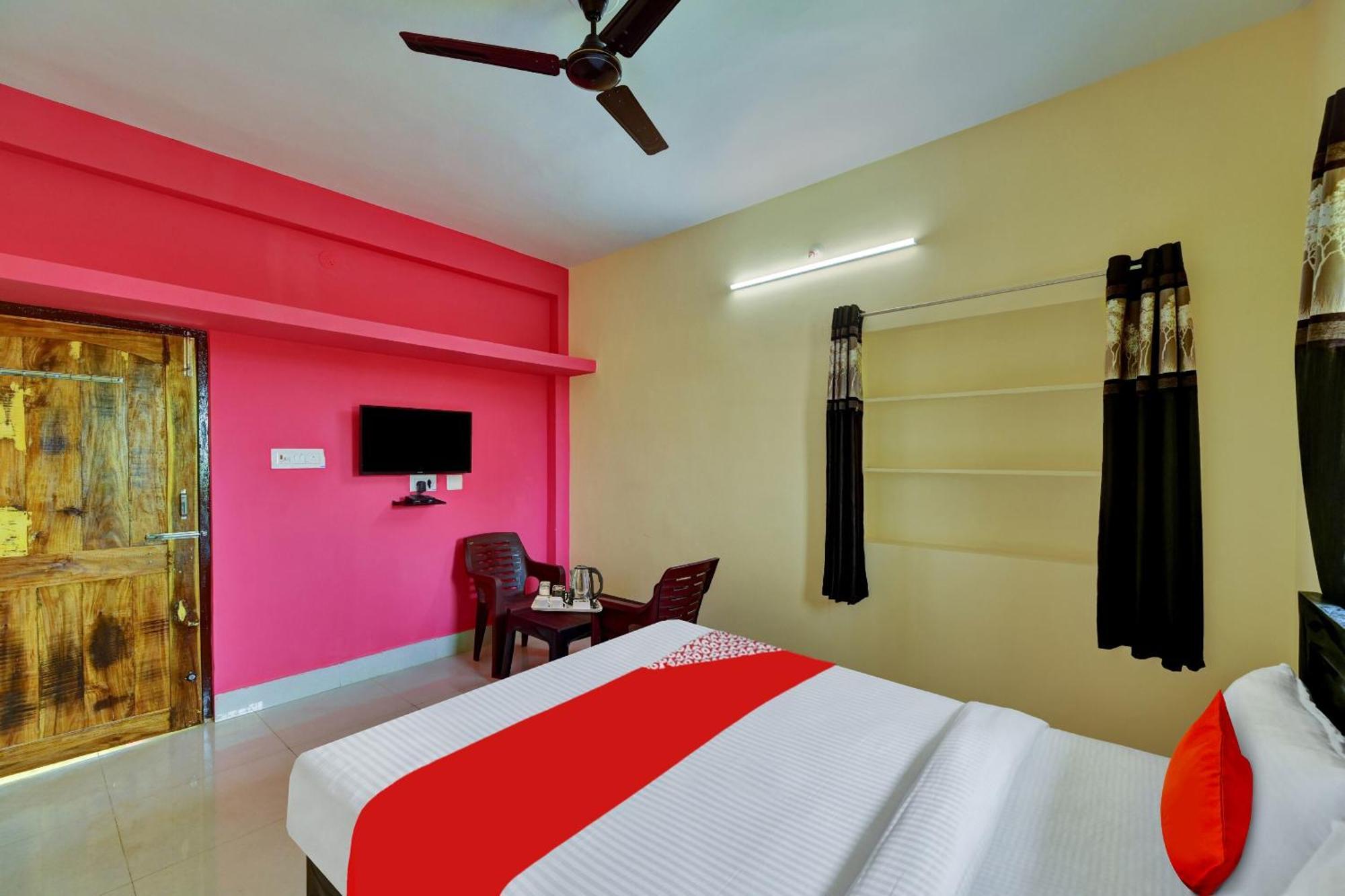 Oyo Flagship 81058 Royal Regalia Hotell Bhubaneswar Exteriör bild
